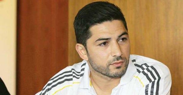 <p>Sezer Öztürk<br />
( Başakşehir --------> Eskişehirspor )</p>