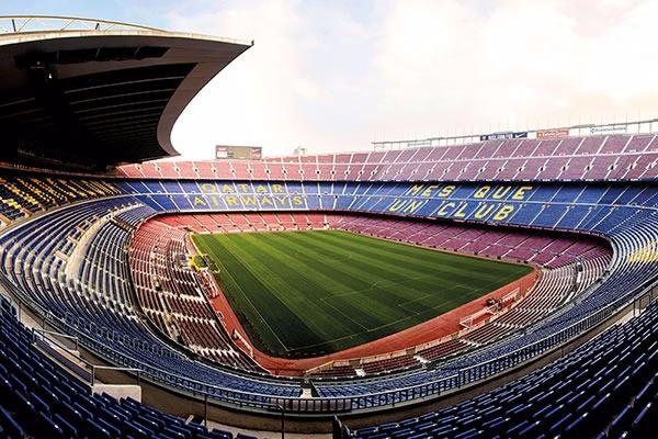 <p>AVRUPA'NIN EN BÜYÜK STADYUMLARI</p>

<p> </p>

<p>Camp Nou 99,354<br />
<br />
Barcelona, Spain<br />
<br />
FC Barcelona</p>
