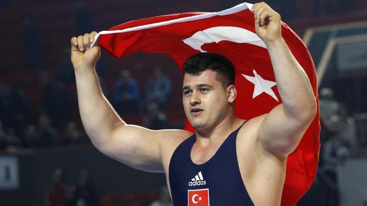 <p>Türkiye: Taşına toprağına kurban olduğum</p>
