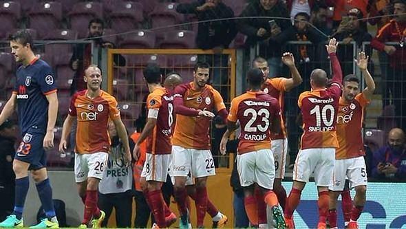<p>2.5 MiLYON EURO TASARRUF - UEFA’nın bütçe kısıtı nedeniyle şu anda sadece 2 milyon Euro’luk bir hareket alanı bulunan Galatasaray, 5 oyuncusunu göndererek toplamda 2.5 milyon Euro tasarruf sağlanacak.</p>