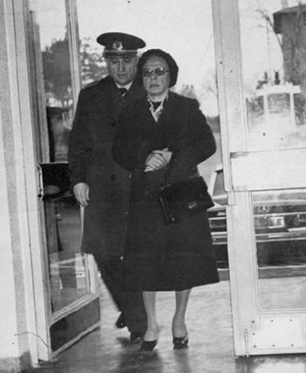 <p>Çatışma ortamının hakim olduğu ve ekonominin kötü gittiği Türkiye'de, Asker 1979'da hükümete uyarı mektubu verdi.</p>
