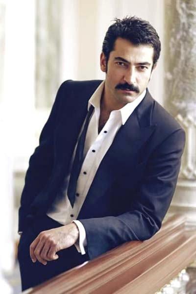 <p><strong>Kenan İmirzalıoğlu</strong></p>

<p>1.90 cm</p>
