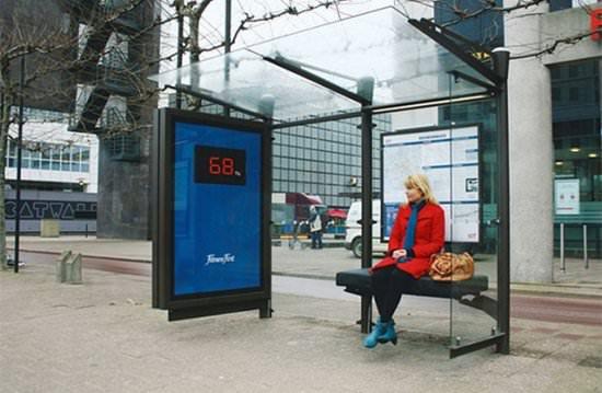 <p><strong>İBB otobüs ve yol uygulaması</strong></p>

<p>Durakta bekliyorsunuz, yağmur yağıyor, eve taksiyle gidip gitmemekte kararsız kaldınız. Ya da akşam dışarı çıkacaksınız ve otobüsün saatini bilmiyorsunuz. O zaman bu uygulamayı hemen yüklemelisiniz.  Otobüsün ne zaman durakta olacağı bilgisi, bu uygulamayla artık cebinizde.</p>
