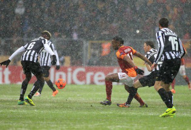 <p>Herkes pes eder belki ama GALATASARAY asla!!!!!</p>