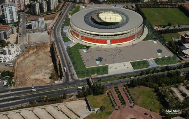 <p>ANTALYA STADYUMU</p>
<p>136 dönüm arazi üzerine inşa ediliyor. 6 Aralık'ta ihalesi yapılacak. 33 bin seyirci kapasiteli. Stadyumun hemen yanı başında 10 bin seyirci kapasiteli bir spor salonu ve 3 bin seyirci kapasiteli yüzme havuzu yapılacak.</p>