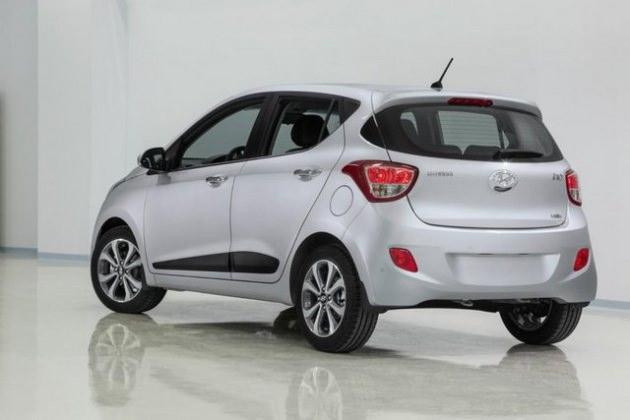 Hyundai, 44 bin liralık kredi için bin 43 liradan başlayan taksit imkanı tanıdığı "ix35" modelinde ise son taksiti 22 bin lira "balon ödeme" olarak tespit ediyor.