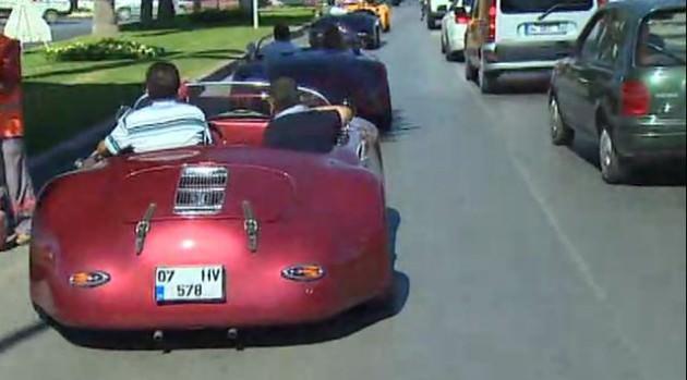 Antalya yollarında ilk elektirikli spor otomobili tanıtıldı...
