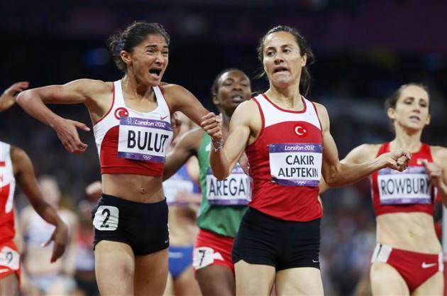 - Londra Olimpiyatları’nda kadınlar 1500 metrede Aslı Çakır Alptekin ile Gamze Bulut tarihi bir başarıya imza attı. Londra Olimpiyat Oyunları 1500 metre finalinde Aslı Çakır Alptekin altın madalyaya sahip olurken Gamze Bulut gümüş madalya kazandı.