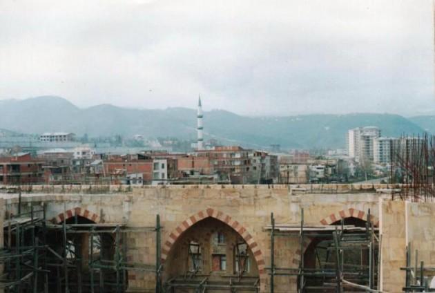 Kendine hayran bıraktıran cami