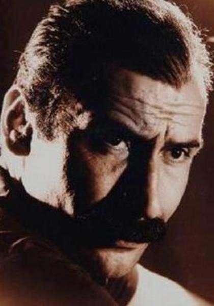 <p>Tuncel Kurtiz</p>

<p> </p>
