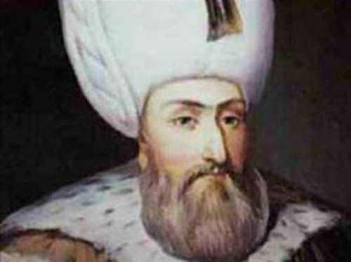 II. SELİM (28 Mayıs 1524 – 15 Aralık 1574) II. Selim, 11. Osmanlı padişahı. Babası Kanuni Sultan Süleymani, annesi ise Ukraynalı bir Ortodoks papazının kızıdır ve ismi Alexandra'dır. Bazı iddialara göre ise Yahudi kızıdır ve adı Roksalan'dır. Yani bizim tanıdığımız ismiyle Hürrem Sultan'dır.