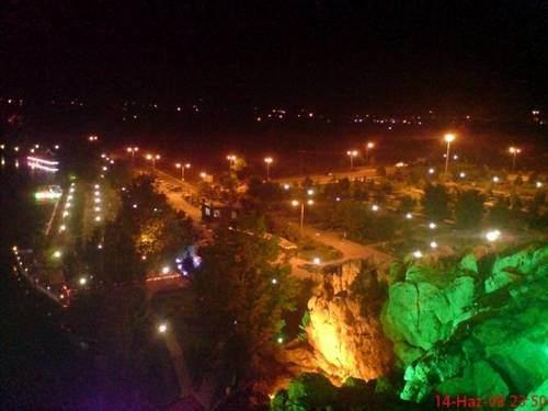 <p>Elbistan Nüfusu: 129 bin 379 Bağlı olduğu il: Kahramanmaraş</p>