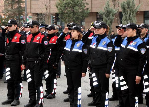 <p>Ünvan: Polis memuru<br />Derece:8/1<br />Temmuz 2013: 2.784<br />Ocak 2014: 2.909</p>