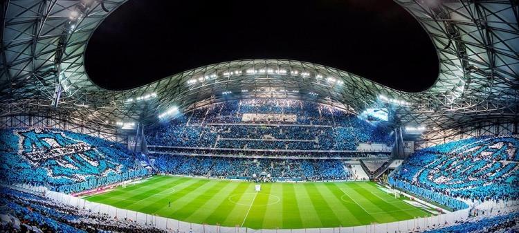 <p>Stade Vélodrome 67,371<br />
<br />
Marseille, France<br />
<br />
Olympique de Marseille</p>
