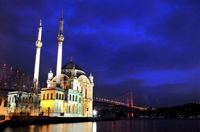 <p>Ortaköy Camisi</p>

<p> </p>
