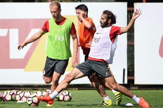 <p>Semih’in görev aldığı toplam 24 karşılaşmada Cimbom, yalnızca 8 galibiyet alabildi.</p>