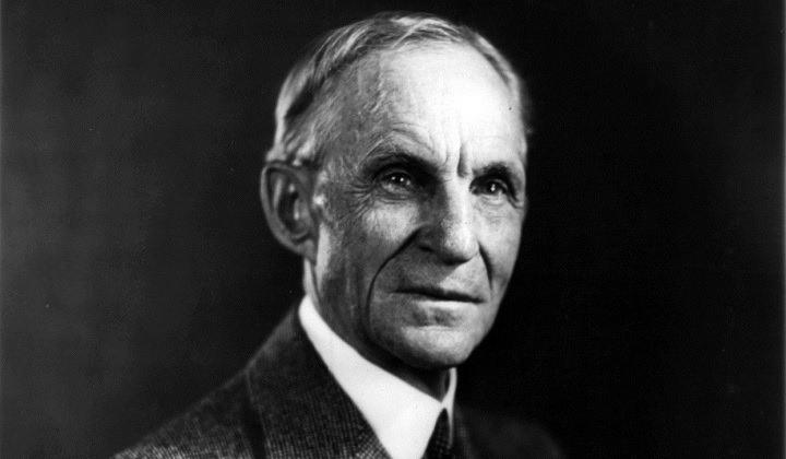 <p><strong>Henry Ford</strong></p>
