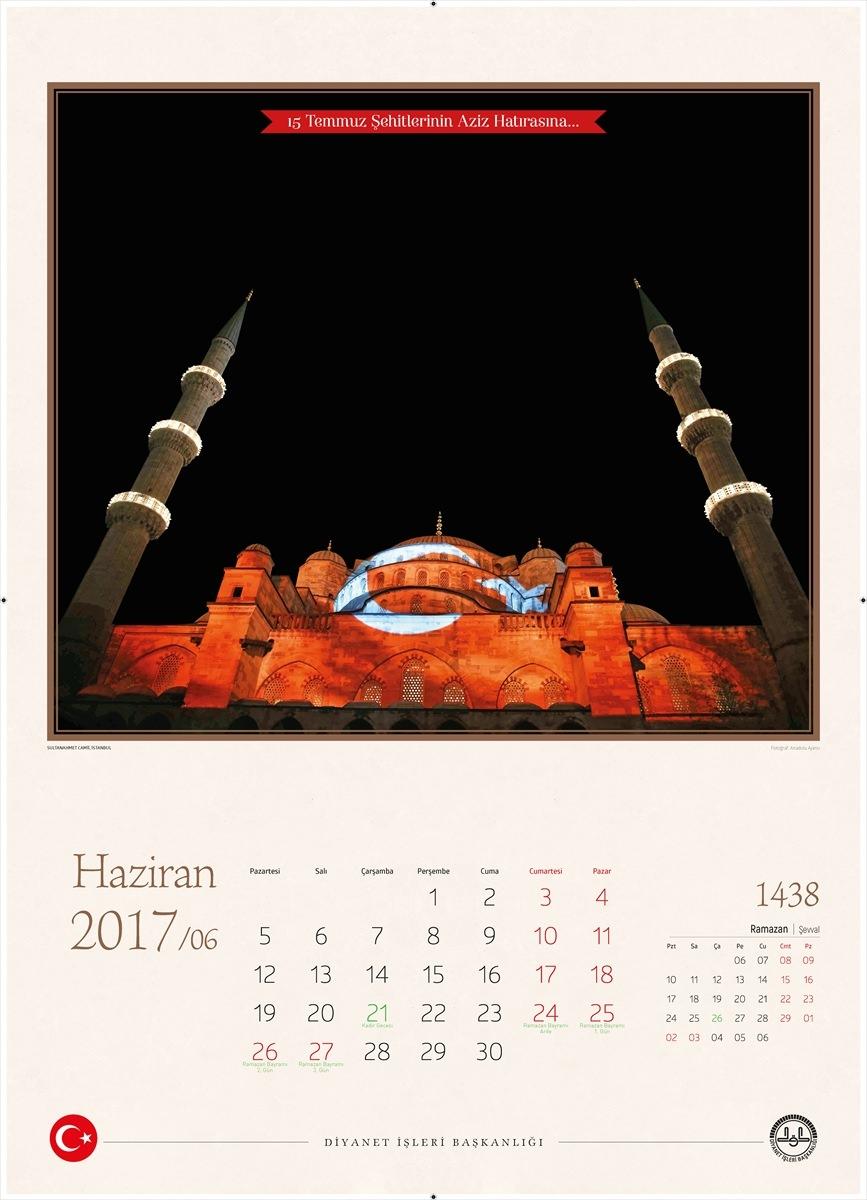 <p>Akkaya, "2017'ye özel hazırladığımız takvim, 15 Temmuz'da şehit olanların aziz hatırasınadır." dedi.</p>