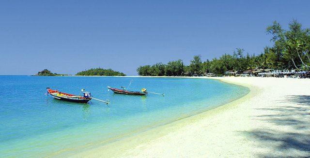 <p>97- Samui, Tayland<br />
2013 ziyaretçi sayısı: 1,614.1<br />
2014 ziyaretçi sayısı: 1,856.2</p>