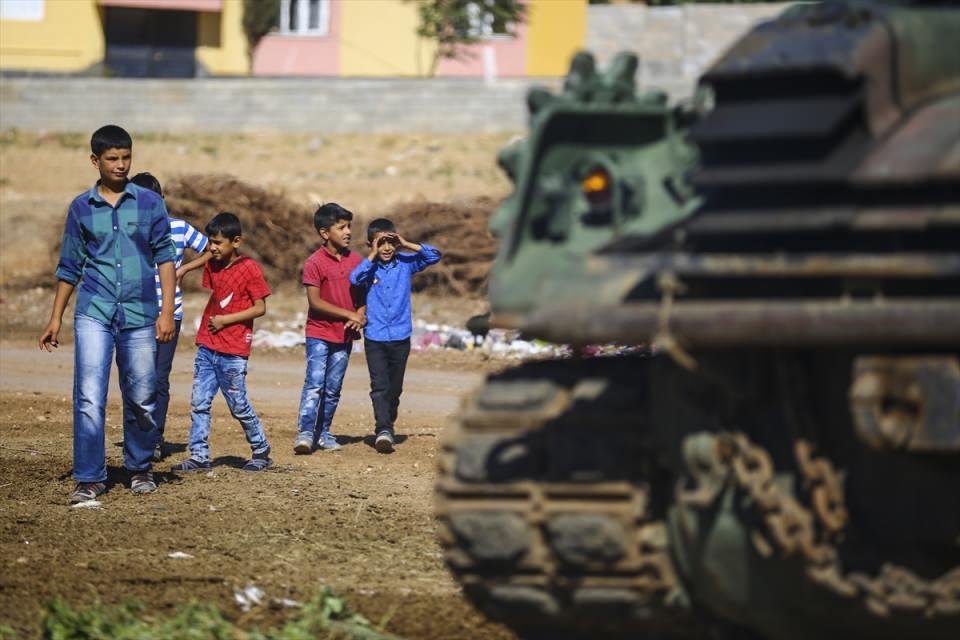 <p>Gözlemci kuvvetin asli görevi, rejim ve muhalefet arasında çatışma yaşanmasını engellemek ve olası ateşkes ihlallerini izlemek olarak tanımlanmıştı.</p>