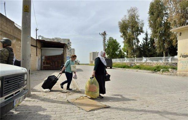 <p>Alınan tedbirlerin ardından vatandaşlar güvenli bir şekilde tahliye edildi.</p>