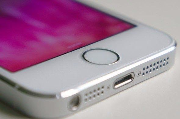 <p>iPhone'unuzun son zamanlarda iyiden iyiye yavaşladığını düşünüyorsanız yapacağınız birkaç basit adım var. Telefonunuzu 2-3 günde bir kapatıp açmak bile gerekiyor. Bakın ne işe yarıyor?</p>

<p> </p>
