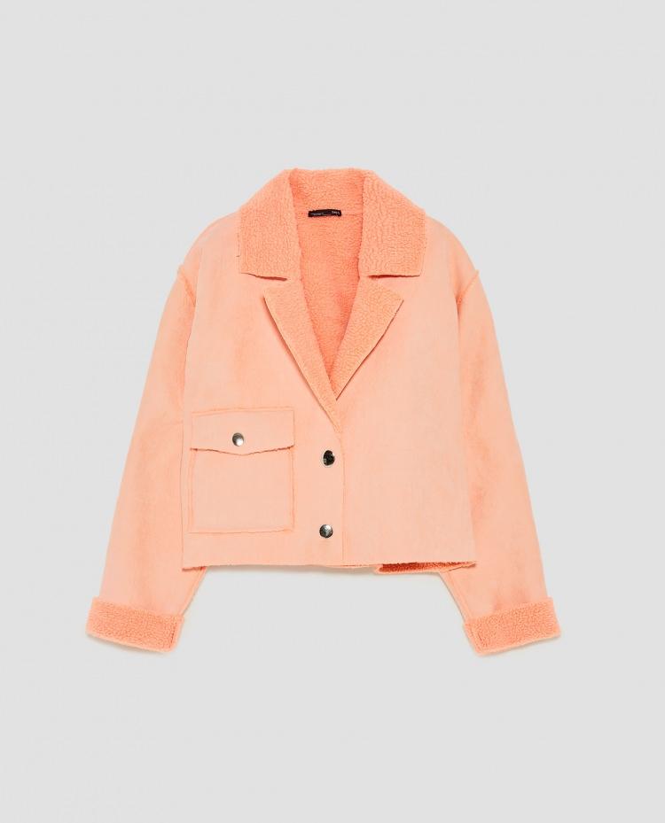 <p>Zara Suni Yünlü Ceket</p>
<p><strong>129,95 TL</strong></p>