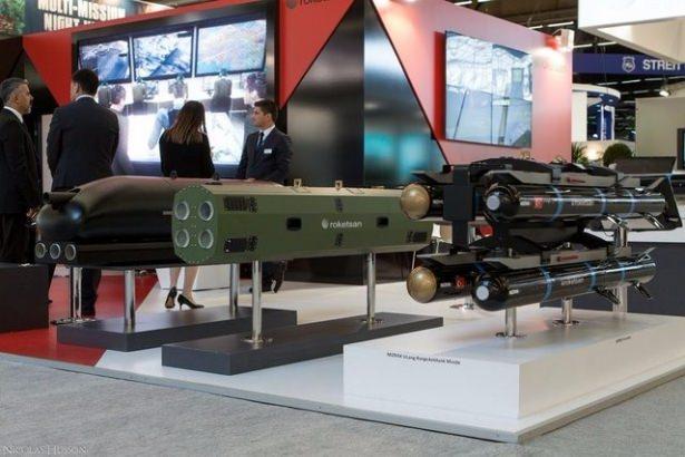 <p>TEBER 81 ve TEBER 82: Savaş uçaklarından atılan 250 librelik MK-81 ve 500 librelik MK-82 bombalarına entegre edilerek, aslında klasik güdümsüz özellikte olan bu bombaların lazer güdümlü olarak ateşlenmesini ve hedeflerini çok yüksek hassasiyetle vurmalarını sağlayacak.</p>
<p> </p>