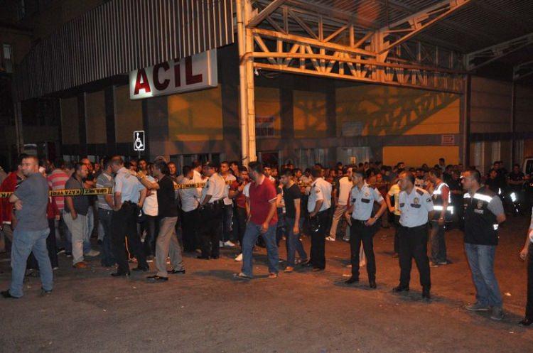 <p>10 -Bu saldırıyı, Suriye'deki dengelerden, Irak'taki gelişmelerden bağımsız düşünmeyin. Mesela Carablus'un el değiştirmesi PYD, IŞİD, muhalifler, Türkiye, ABD, Rusya, İran, Şam için hayati bir önem taşıyor, bunu aklınızdan çıkarmayın.</p>