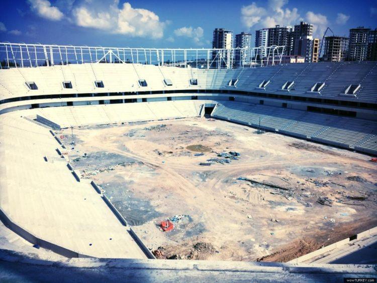 <p>Yeni Adana Stadı<br />
Kapasite: 33.000</p>