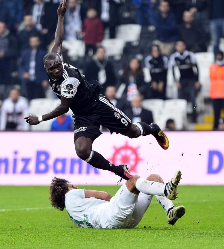 <p>-Aboubakar'ın bitiriciliği müthiş ya hepimizi bitirdi.</p>