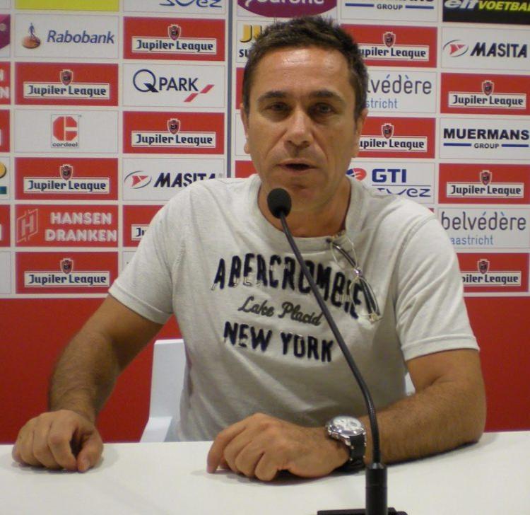 <p>SABRİ UGAN<br />
<br />
Top Cannavaro'dan çıktı, korner olması lazım. Hayır sayın seyirciler, köşe vuruşuymuş... (Juventus - Arsenal maçında pozisyonu topun kimden çıktığını anlatmaya çalışırken)</p>