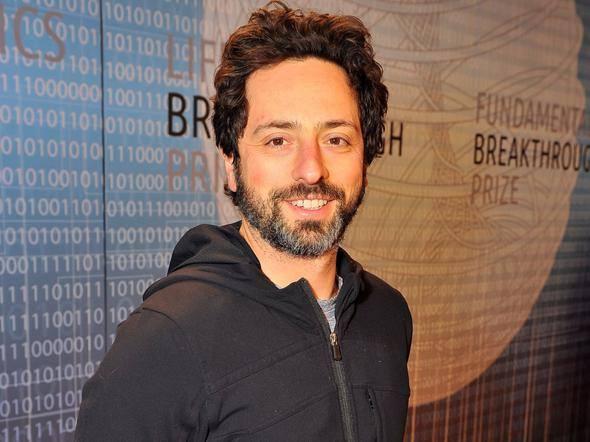 <p>Sergey Brin <br />
<br />
Net varlığı: 41.6 milyar dolar <br />
<br />
Yaş: 43 <br />
<br />
Ülkesi: ABD <br />
<br />
Şirket ismi: Google</p>

