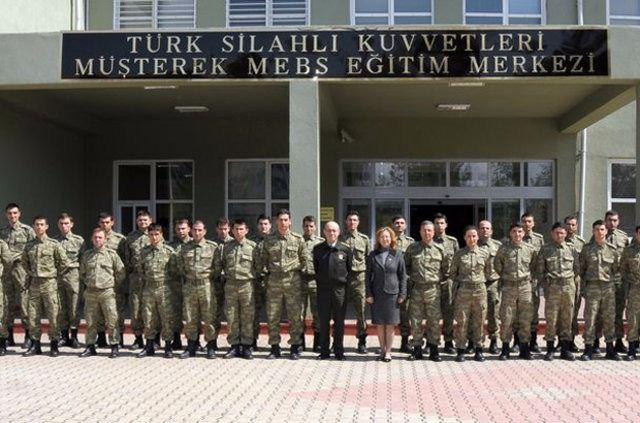 <p>Ankara ile ilgili çalışmanın ayrıntıları netleşmeye başladı. Milli Savunma Bakanlığı’nın öncülüğünde yürütülen çalışmaya göre, Etimesgut’ta zırhlı birliklere komşu bölge, “güvenlik kampusu” haline getirilecek.</p>