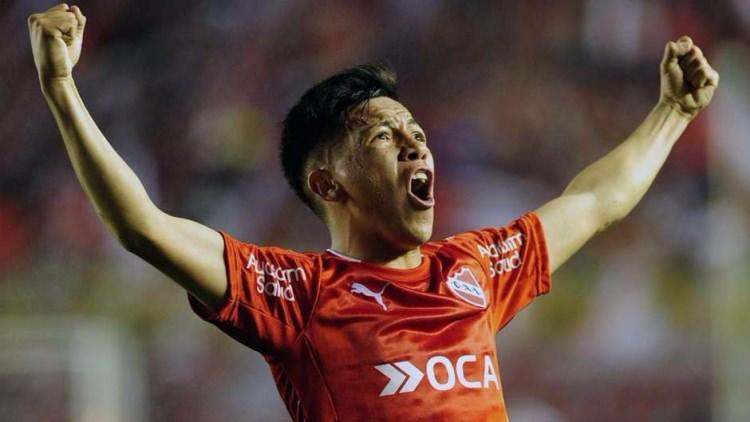 <p>EZEQUIEL BARCO (YAŞ: 17) | Kulüp: CA Independiente | Uyruk: Arjantin | Position: Orta saha</p>