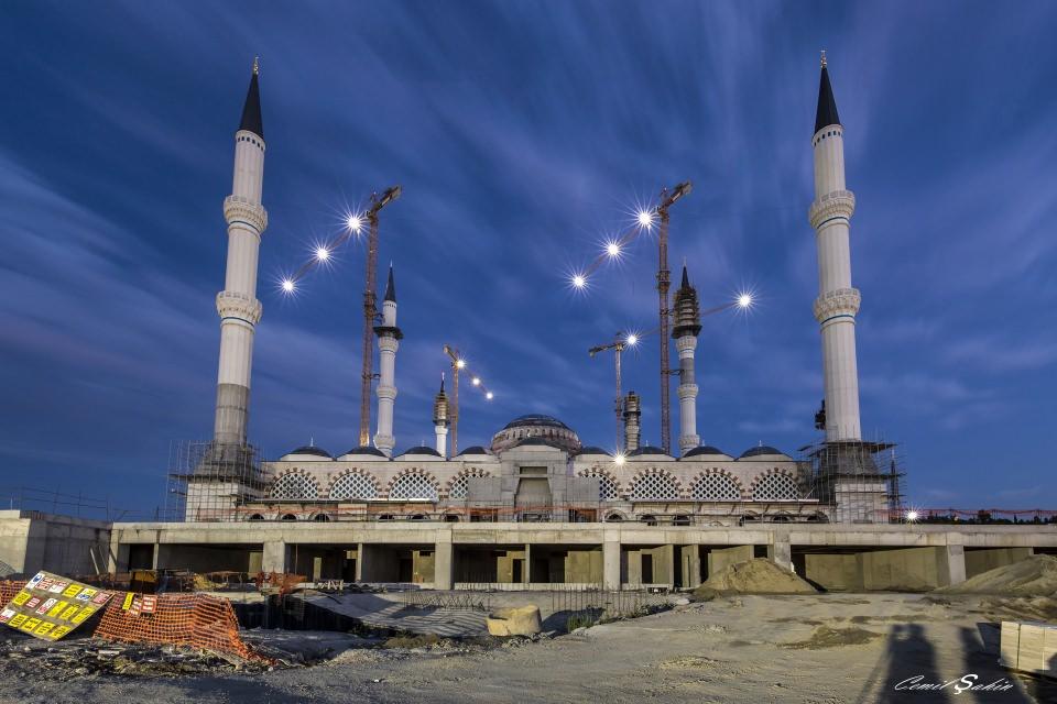 <p> </p>
<p> </p>
<p> </p>
<p> </p>
<p> </p>
<p><strong>İŞTE ÇAMLICA CAMİSİNİN SON HALİ</strong></p>
<p> </p>
<p> </p>
<p> </p>
<p> </p>
<p> </p>