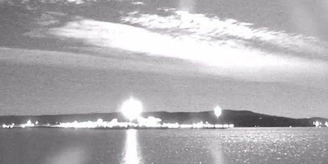 <p>Avustralya'nın kuzeydoğusundaki Queensland eyaletine bağlı Gladstone kenti açıklarında denize düşen bir meteor kentte büyük korkuya yol açtı.</p>

<p><a href="http://video.haber7.com/video-galeri/77163-son-yillarin-en-buyuk-meteoru-dunyaya-carpti" target="_blank"><strong>HABERİN VİDEOSU İÇİN TIKLAYINIZ...</strong></a></p>
