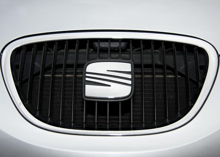 <p><span style="color:#FFA07A"><strong>SEAT</strong></span></p>

<p>İspanyol kökenli Alman markanın birçok modelinde üretim yılı farkı mevcut.</p>
