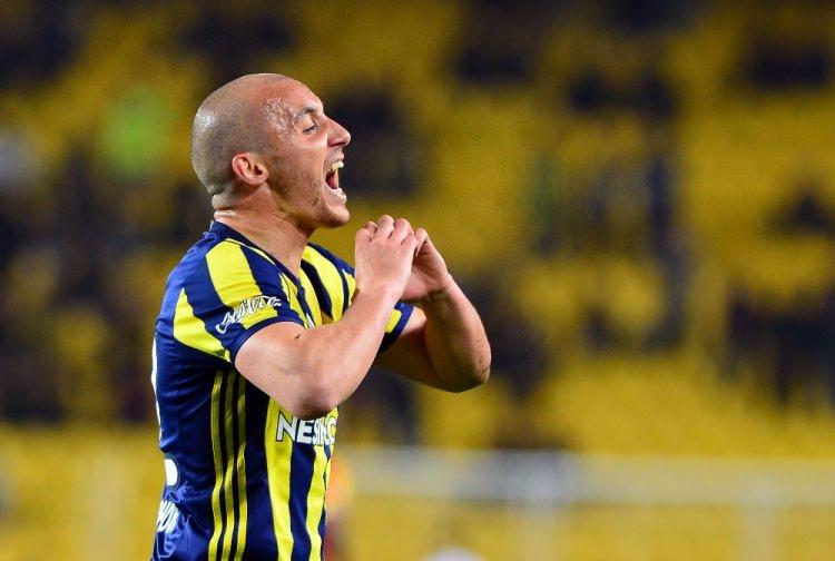 <p><strong>Aatif: </strong>Takımdaki durumu belirsiz isimlerden biri. Devre arasında Mehmet Ekici için takasta kullanılmak istenmiş ancak kendisi Trabzonspor'a gitmeye yanaşmamıştı.</p>
