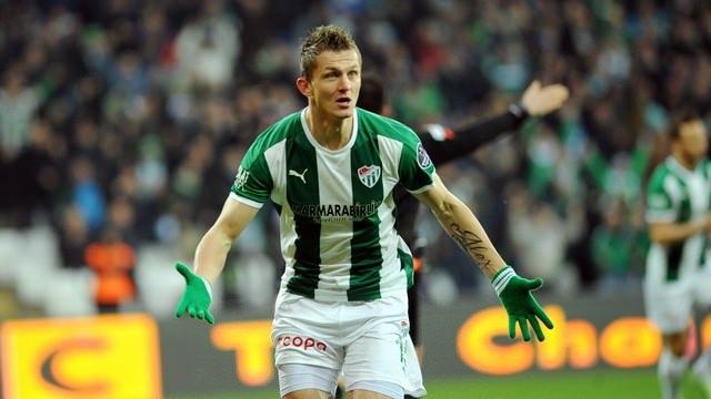 <p><strong>Bursaspor</strong></p>

<p><strong>Gidenler: </strong>Luis Advincula (Tigres), Tomas Necid (Legia Varşova-kiralık), Vieux Yakhya Sane (Auxerre-kiralık)</p>
