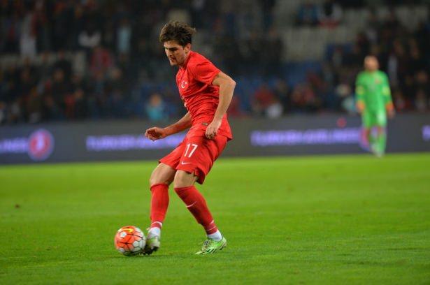 <p>ŞÜPHELİ - Okay Yokuşlu (Trabzonspor)</p>