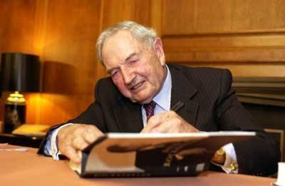 <p>Rockefeller zenginliğinin zirvesinde 5 ila 15 trilyon dolar servete sahip olduğu tahmin ediliyordu.</p>
