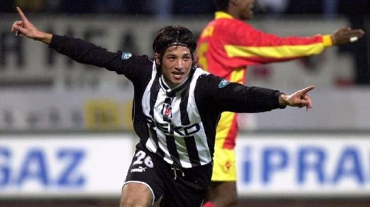 <p>İlhan Mansız<br />
<br />
Top kaleye girince gol olduğunu anladım.</p>
