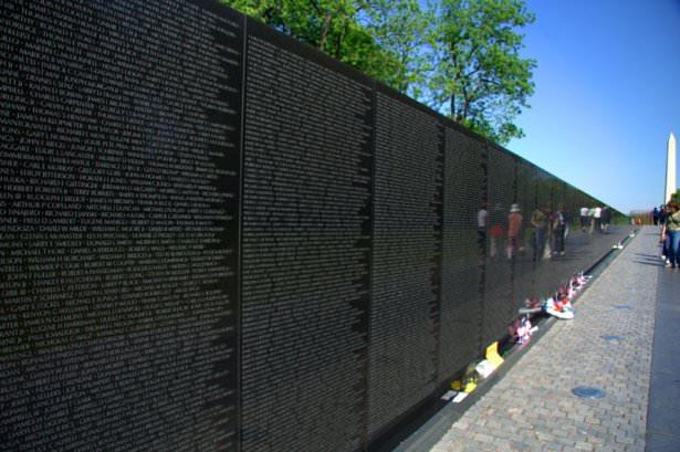 <div>Vietnam Veterans Memorial, Washington, D.C., Amerika</div>

<div>Yapım yılı: 1982</div>
