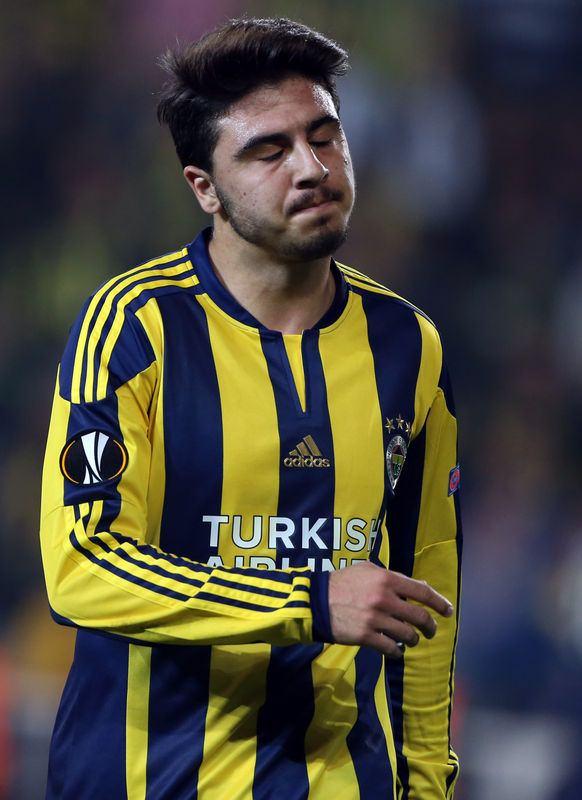<p>Fenerbahçe'deki ilk sezonunda istediği kadar forma şansı bulamayan Ozan'dan genç yaşı nedeniyle gelecekte çok şeyler bekleniyor.</p>
<p> </p>