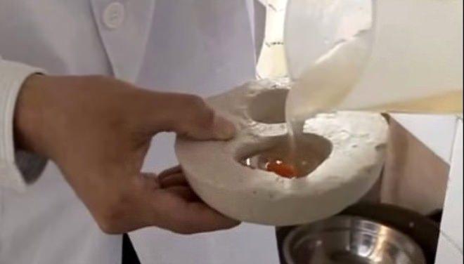 <p>Çinliler sonunda yumurtanın da sahtesini yaptı...</p>