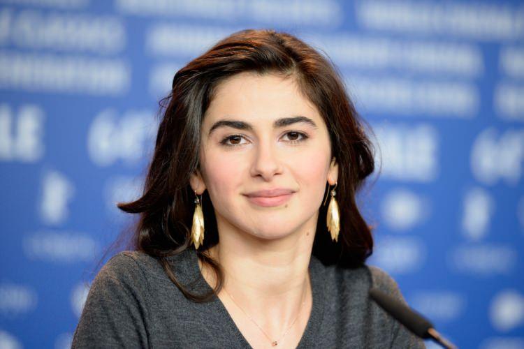 <p>Nesrin Cavadzade</p>

