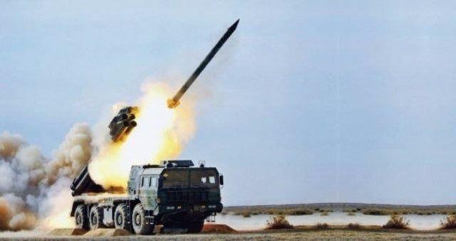 <p>Ankara bunun üzerine füze savunma sistemini “milli imkânlarla” geliştirme kararı aldı. Ancak ilk aşamada teknoloji transferi yapılacak.</p>
<p> </p>