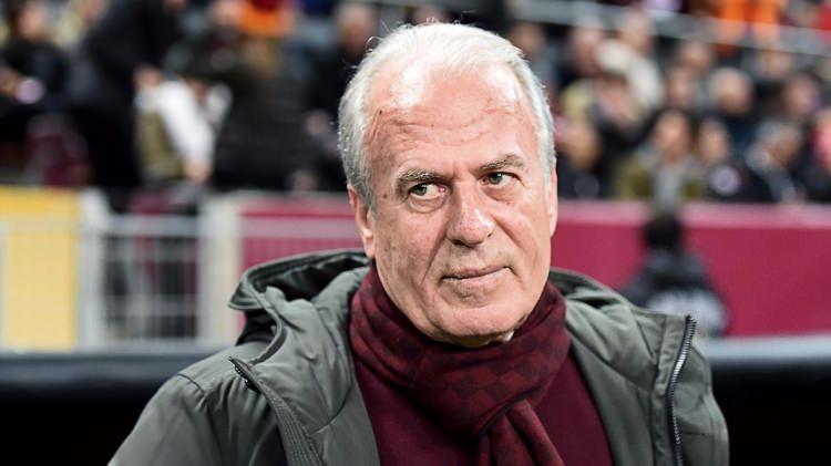<p>Mustafa Denizli</p>
