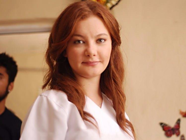 <p>Maria’nın en sevdiğim yanı savaşçı bir kimliği olması. İç içe geçmiş sanki 4 Maria var. </p>